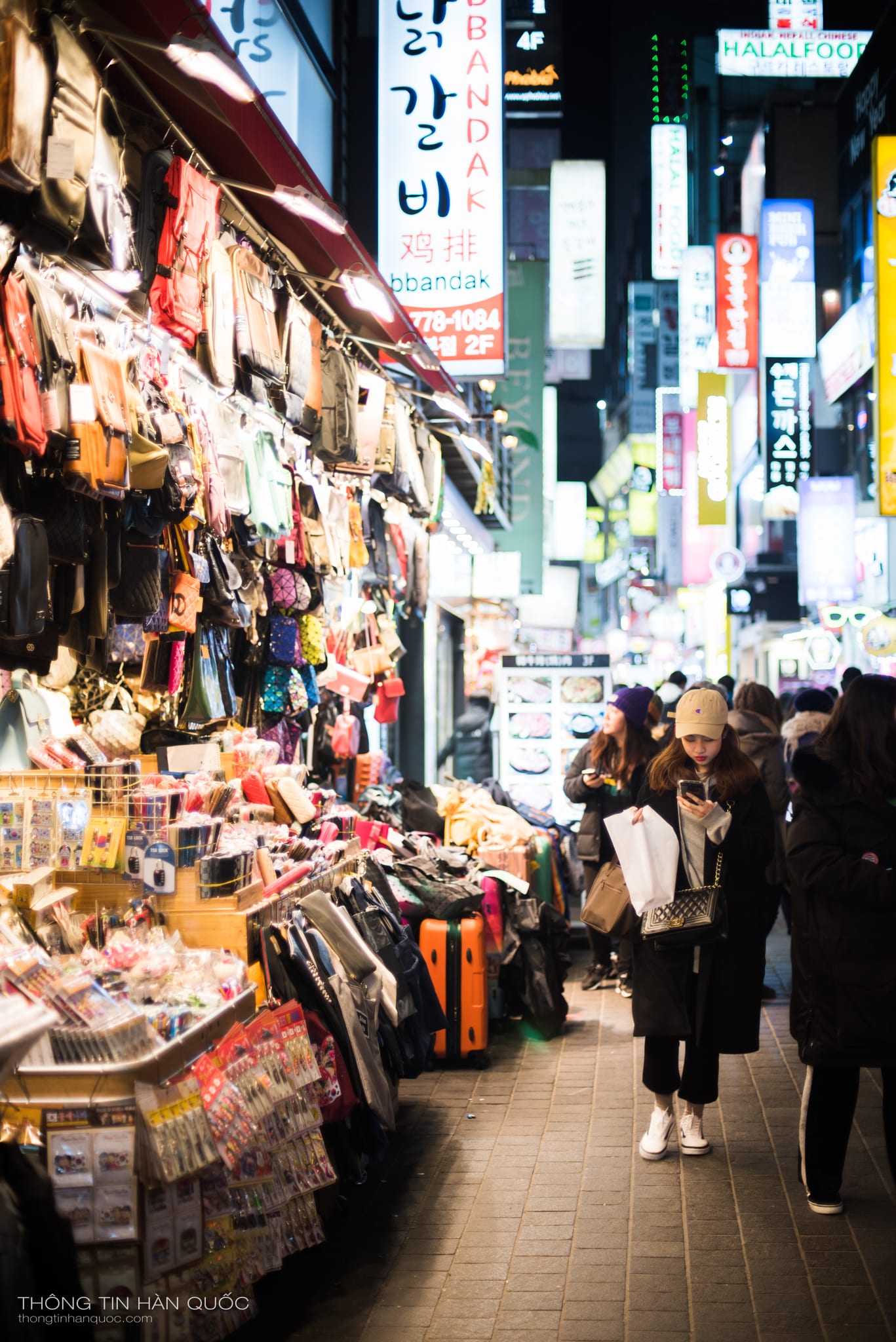 Myeongdong - Phố mua sắm và giải trí của giới trẻ thủ đô Seoul