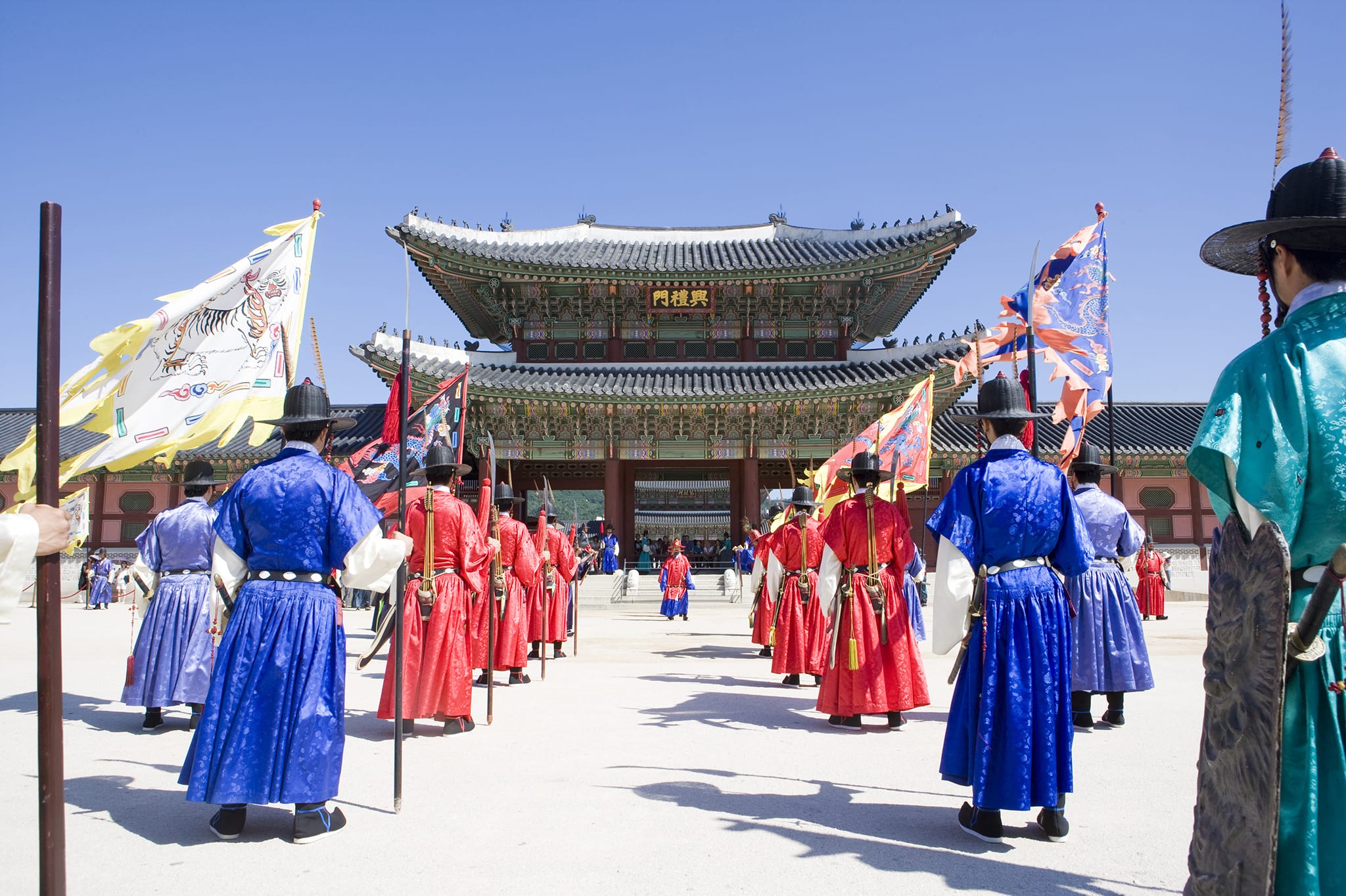 Gyeongbokgung - Cung điện nổi tiếng nhất ở Seoul