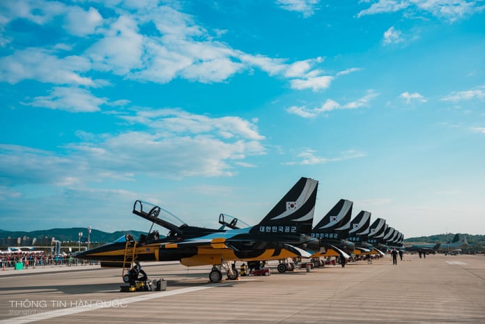 Triển lãm hàng không và quốc phòng Seoul ADEX