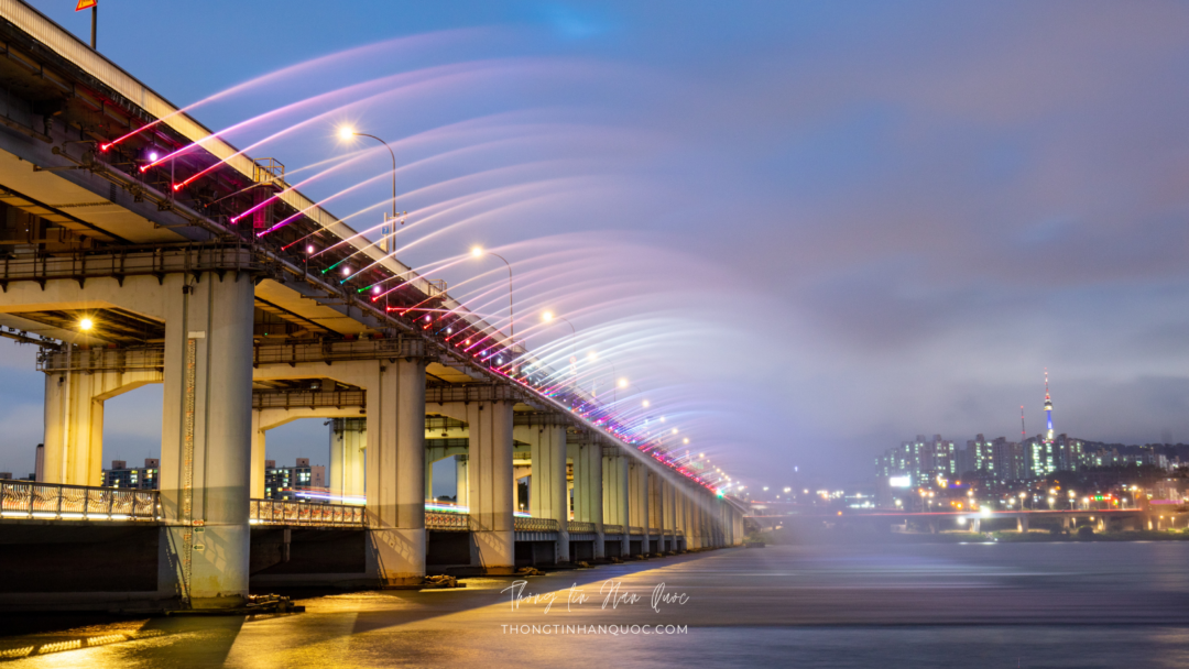 Cầu Banpo trên sông Hàn ở thủ đô Seoul
