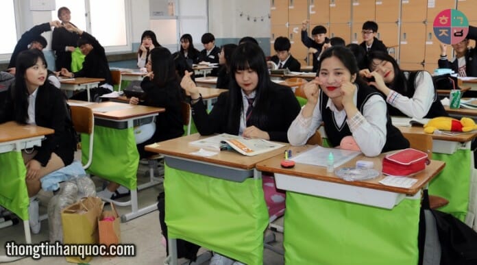 Đồng phục của học sinh Hàn Quốc xưa và nay