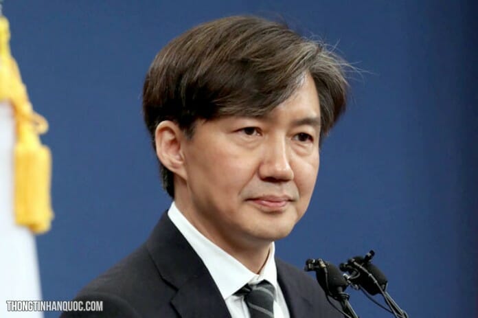 Tổng thống Hàn Quốc thay đồng loạt 8 bộ trưởng