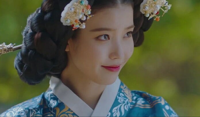 Sao Hàn nào mặc trang phục truyền thống Hanbok đẹp nhất?