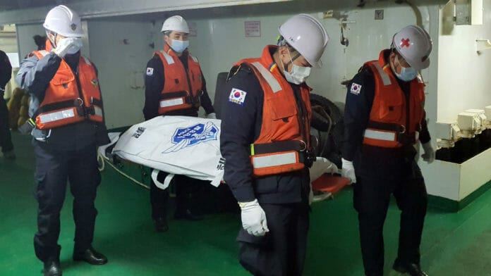 Xác nhận danh tính 2 thi thể người Việt trong vụ chìm tàu trên biển Jeju & bị chết cháy