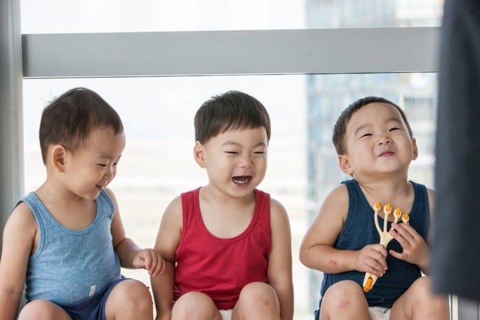 Ba nhóc Dae Han, Min Guk, Man Sae đang học online mùa dịch thế nào?