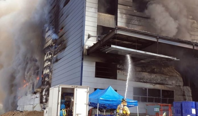 Cháy nhà kho ở Icheon, 38 người chết không nhận dạng & những câu chuyện thương tâm