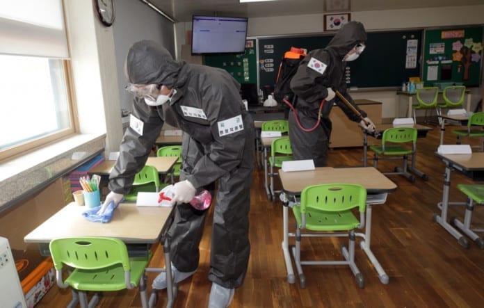 Seoul có thể hoãn khai giảng các cấp học vì ổ dịch mới bùng phát ở Itaewon