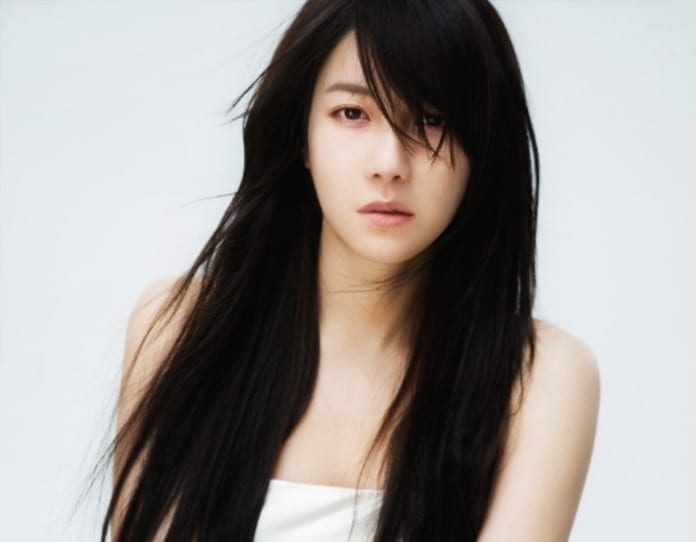 Chân dung của diễn viên Lee Ji Ah, người vợ đầu tiên của ca sĩ Seo Taiji.