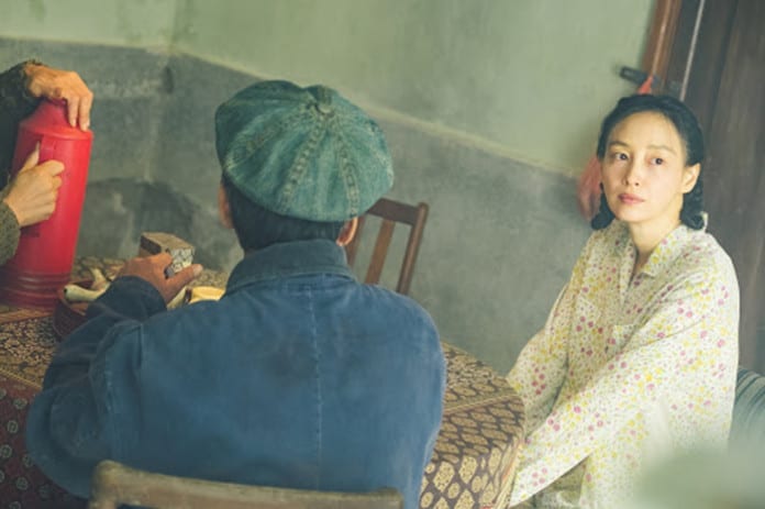 Lee Na Young trong vai cô gái Bắc Hàn trong phim điện ảnh Những Ngày Tươi Đẹp.