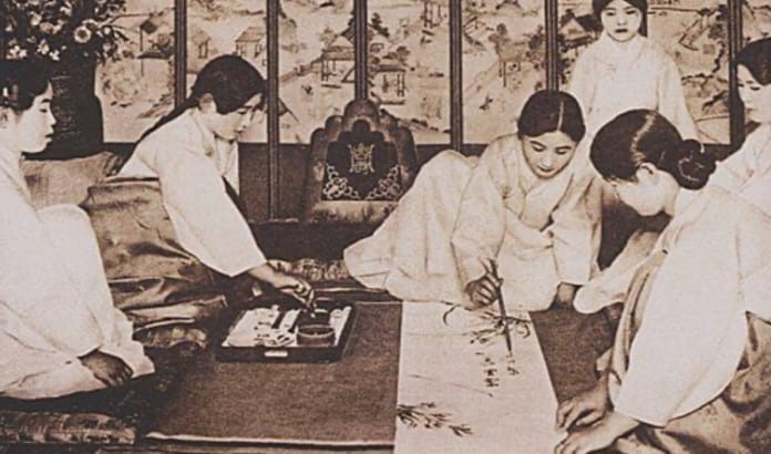 Gisaeng - Từ biểu tượng tài hoa và trí tuệ đến hình ảnh gái mại dâm thời Nhật trị