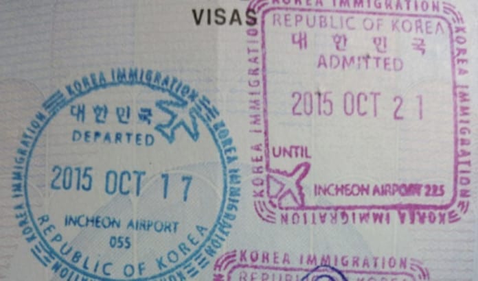 Hộ chiếu và ý nghĩa con dấu khi xuất cảnh tại Hàn Quốc