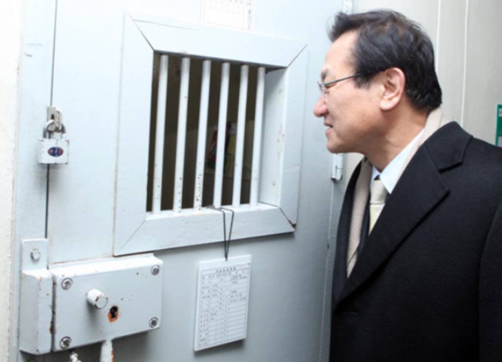 Tội phạm ấu dâm Cho Doo Soon (조두순) ở thành phố Ansan ra tù