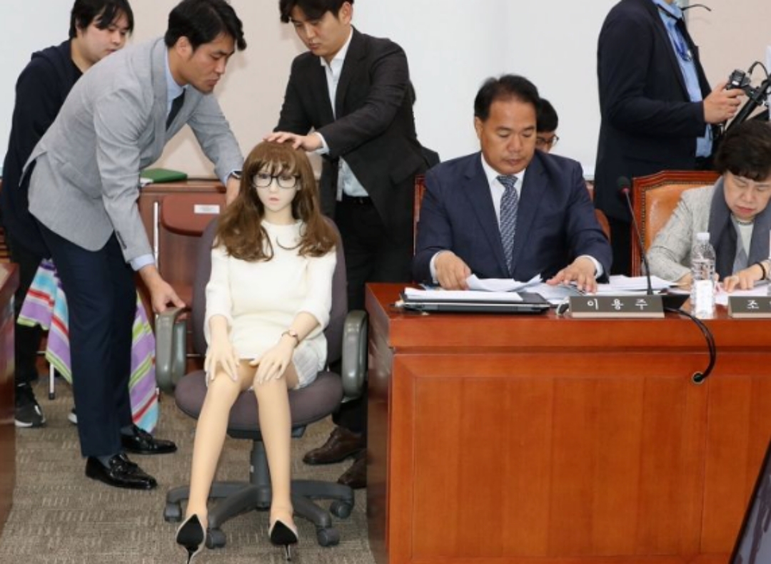 Hàn Quốc nở rộ dịch vụ trải nghiệm búp bê tình dục